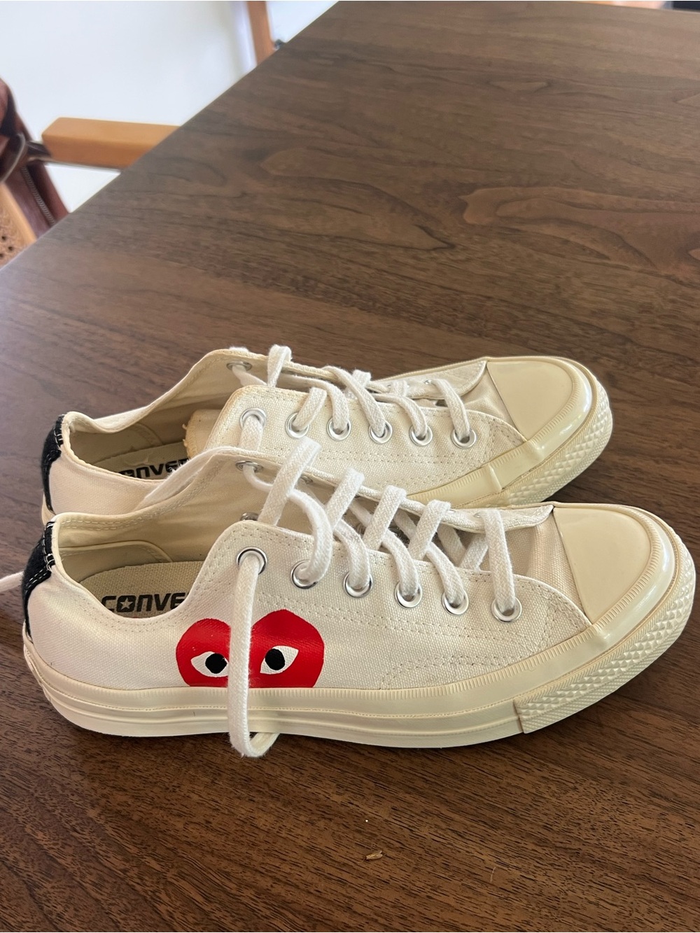 Converse PLAY Low Top Sneakers in Off-White with Red Heart